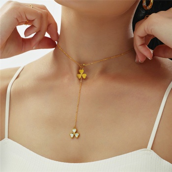 Nacklace