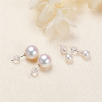 Pearl Earring